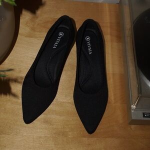 NEW WITHOUT BOX Vivaia Aria Pointed Toe Block Heel Pumps Shoes Black